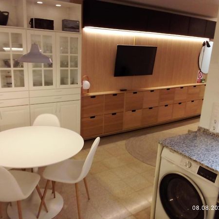 2 Bedroom Large Modern Apartment In Blanes Old Town 50M From The Beach! Luaran gambar